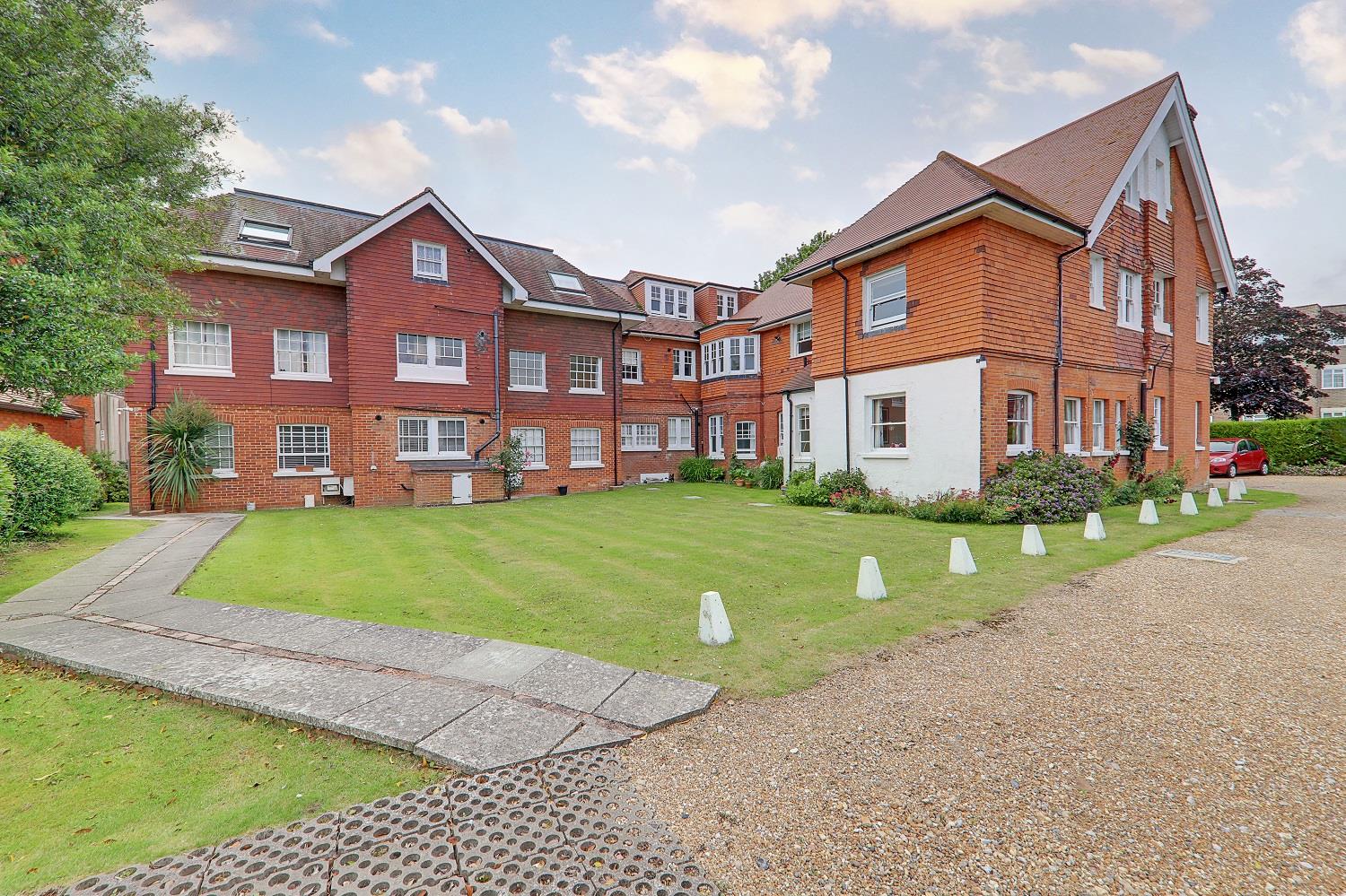 Flat | St. Michaels Road, Worthing, BN11 | Let Agreed